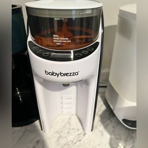 Baby Brezza Formula Pro Advanced Formula Dispenser Machine